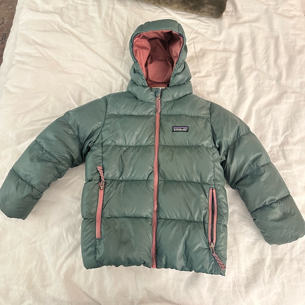 Patagonia Hi-loft down hoodie jacket 5T. - Picture 2 of 10